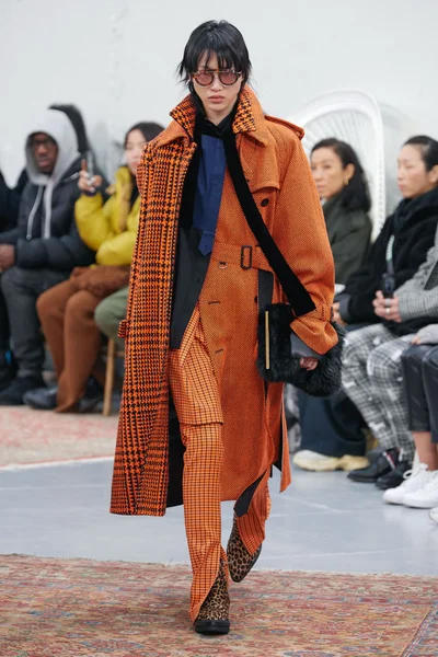 Look 47